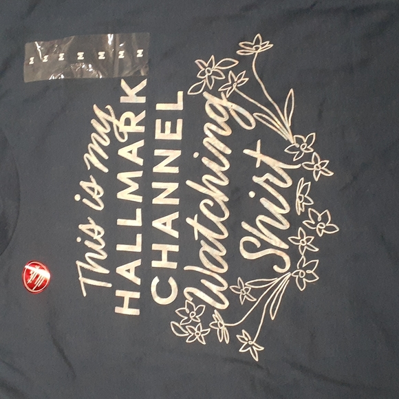 NWT Hallmark Channel Watching Shirt Unisex T-Shirt size M - Picture 3 of 4